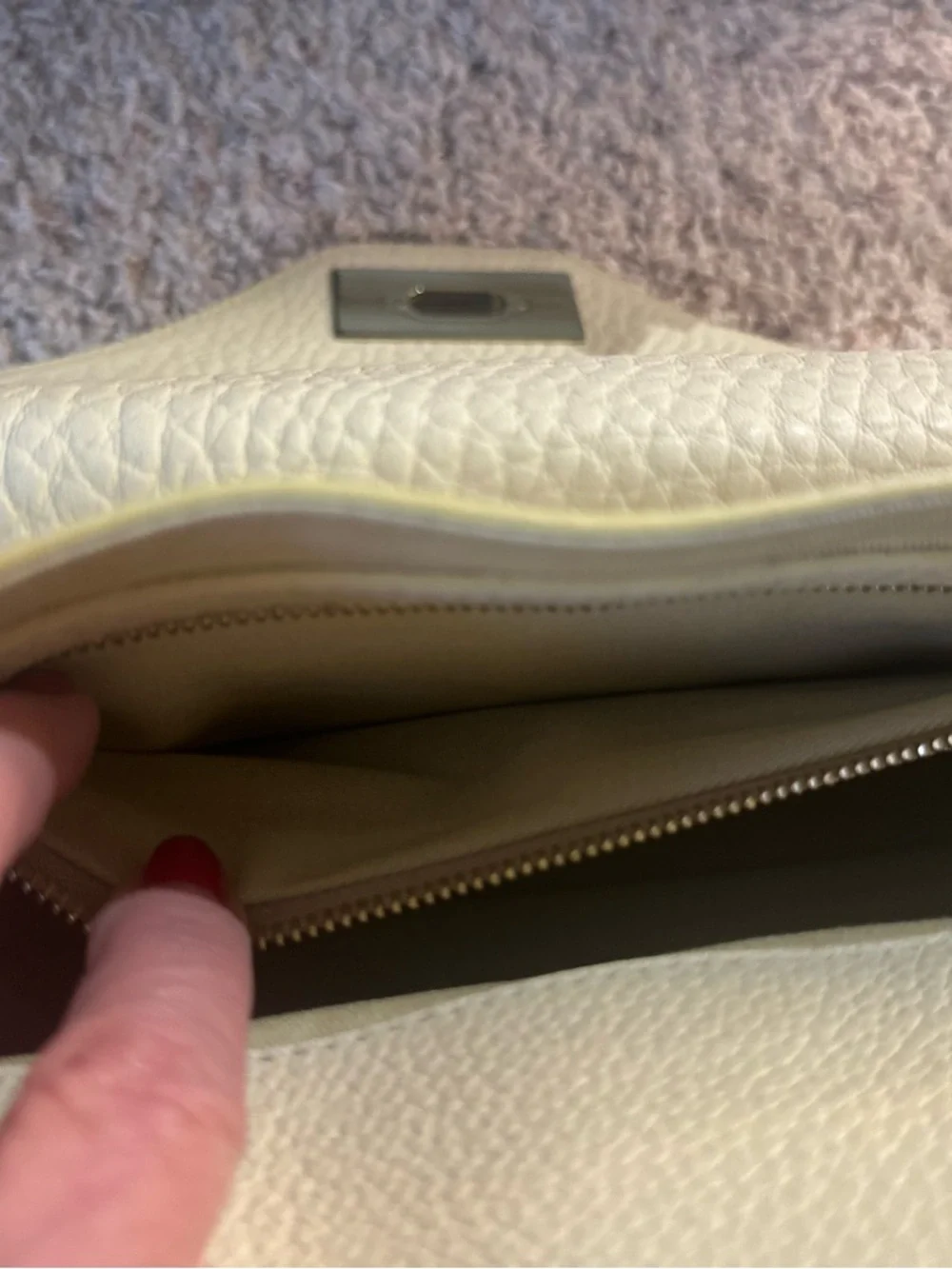 Chloe Cream Leather Shoulder Bag with Gold Chain
